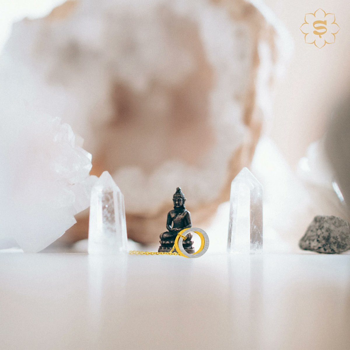 Siddhiwear's tweet image. The Siddhi Collectibles collection features thoughtfully designed jewelry with simple styles that go with everything. Explore the range of necklaces at buff.ly/2ZNqYSc 
#jewelry #prettylittlethings #delicatejewelry #yogajewelry #yogidesigned