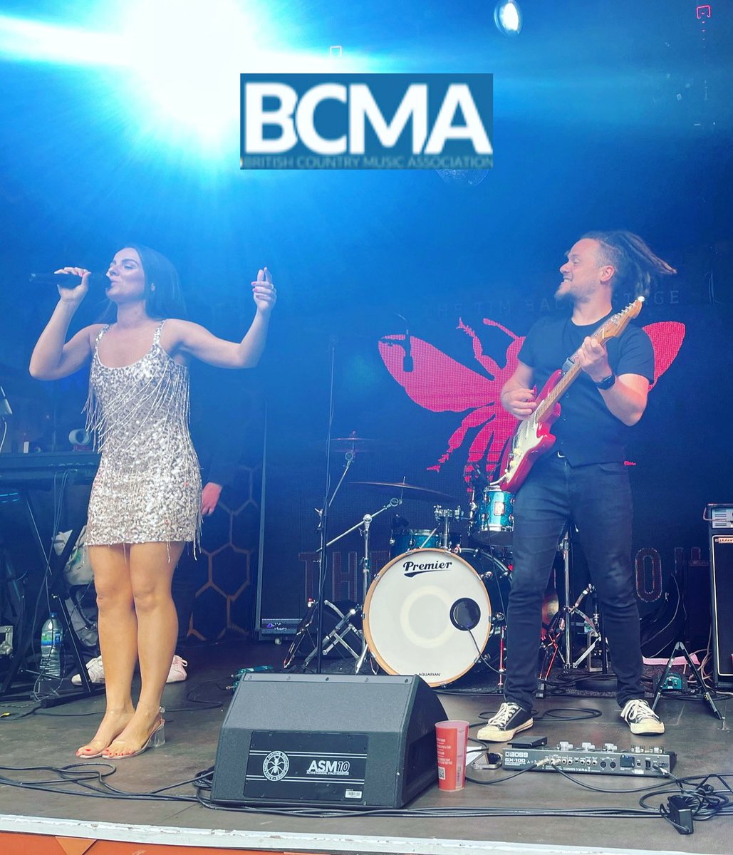 Hey! Please take 2 mins to vote for me for the following categories: - UK Single of the Year (Lisa T ‘The Best Kept Secret’) - UK Female Vocalist - UK Entertainer surveyhero.com/c/jzearxk3 Thank you so much! 🙏🏻 @BritishCMA #bcma