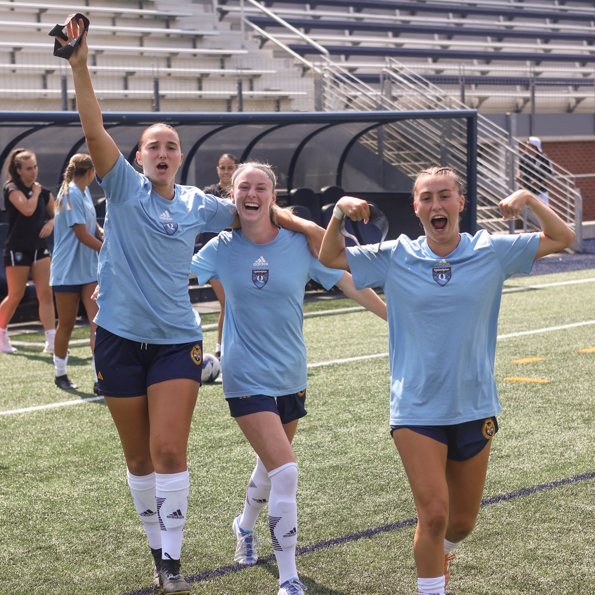 NCAASoccer's tweet photo. All smiles 😊

#NCAASoccer x 📸 @QU_WSOC 
https://t.co/0CPr5s8AKM