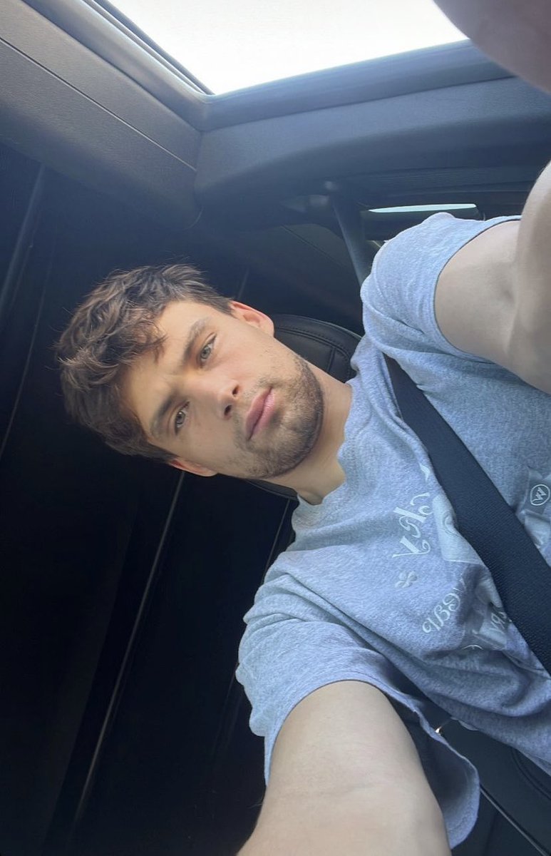 RobinScrutton's tweet photo. Ohhhhhh yeahhhhhh!!! Look at this beautiful man and that face 🫠 I’m so happy ❤️❤️❤️ #Williamwhite #Thatscruff 🫠👑😘🔥 https://t.co/xGr4jRSJ5d