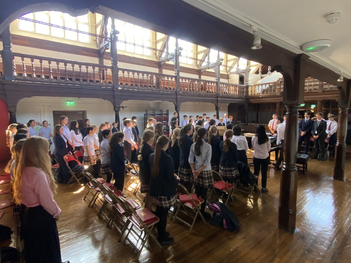 HaileyburyMusic's tweet photo. And we’re off ! First day back and the Chapel Choir were in very fine voice for their first rehearsal. Chapel Service on Sunday features #stanford and #farrant among others! #singlouder #liftupyourhearts @HaileyburyUK @HaileyburyDHCC https://t.co/VrG9bQZXkU