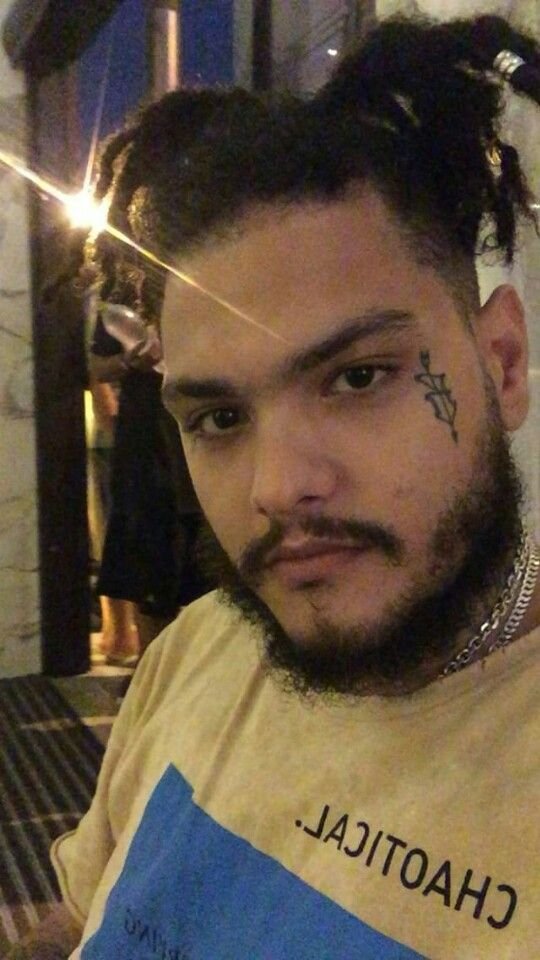 RapMais's tweet photo. Ex-conjugue do rapper Brill expõe agressões do rapper

Milô afirma que vem sendo agredida pelo rapper durante antes, e que no último final de semana, foi agredida mais uma vez. Ela fez um boletim de ocorrência e está em busca de uma medida protetiva

Ela também expôs fotos das agressões nas redes sociais e afirmou até mesmo que já foi ameaçada pelo rapper com uma faca
