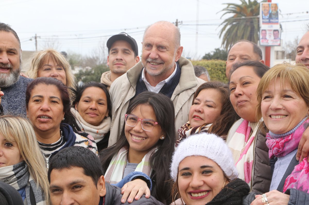 omarperotti's tweet photo. En Villa Gobernador Gálvez, recorrimos la remodelación integral de la Avenida del Libertador. Una obra magnitud que se reconvirtió para abarcar cuestiones que no estaban contempladas, cómo los desagües, que ayudarán a estructurar mejor la ciudad, y aportarán mucho para su crecimiento.