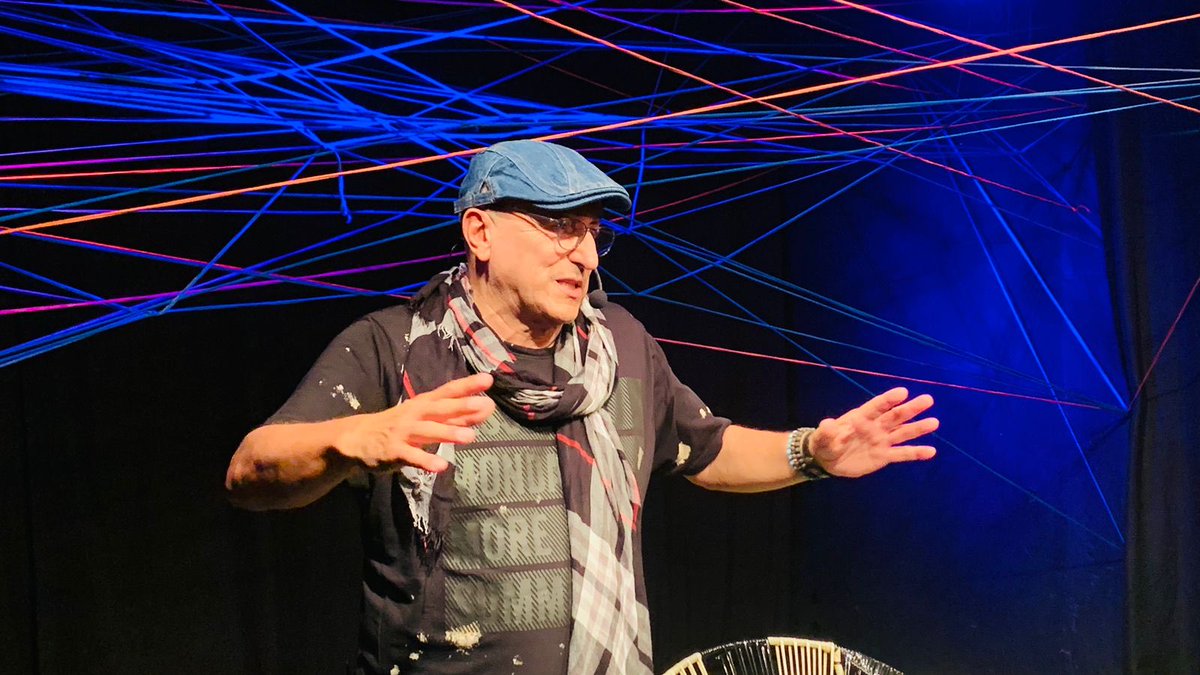 #elcaribecuenta decir adiós siempre es difícil, mas en el escenario vacío quedan tantas palabras… Gracias ⁦<a href="/Luneta50/">Luneta50</a>⁩ ⁦<a href="/caribecuenta/">el caribe cuenta</a>⁩