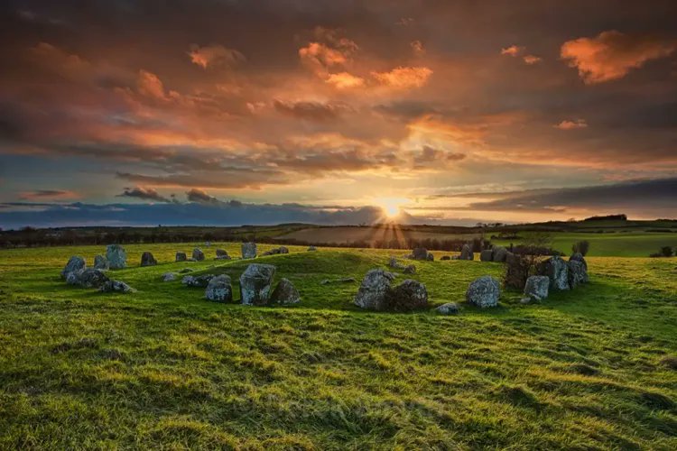 Ballynoe Stone Circle, Ballynoe, Co Down

The Ballynoe stone circle is a large circle of over 50 standing stones, some as large as 2 metres high and is located near the town of Ballynoe in Co Down. 

Read more 🔗 wp.me/p3XCMr-Ikj