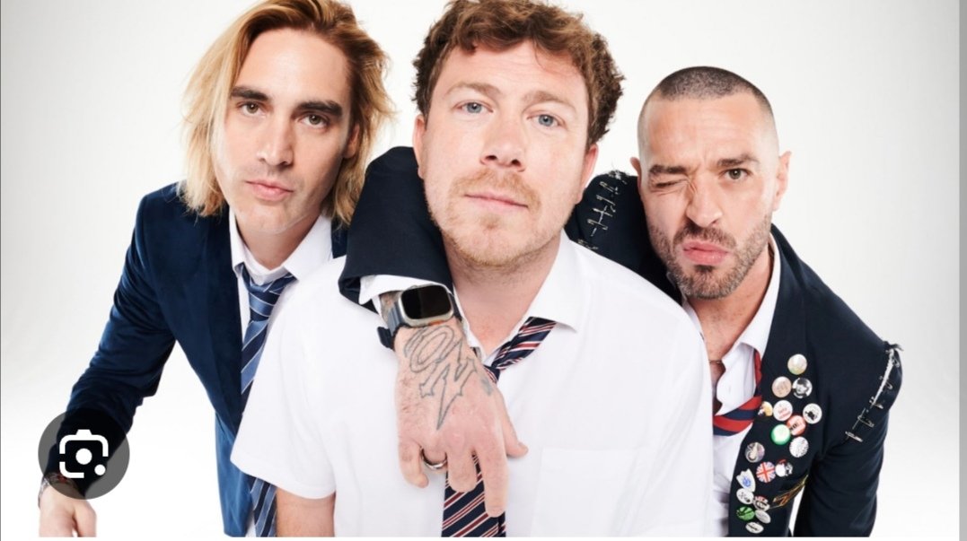 rebauthor1's tweet photo. Packing for Bournemouth tomorrow.....
So excited to see my boys again 😊 ❤️ ❤️ ❤️ ❤️ ❤️ ❤️
@JamesBourne
@mattjwillis
@CharlieSimpson
6th September in the standing area!!!!!! @BournemouthIC #Amwriting #writinglife #writing #Writingmybook break https://t.co/1QJwkHlkwR