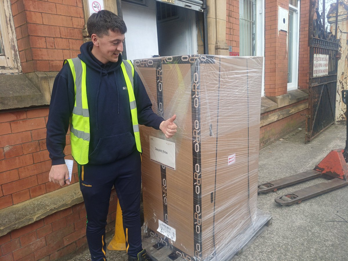 What's this? A DELIVERY! Are we the first shop in MCR with road &amp; gravel bikes featuring the amazing new 2 x 12 speed Shimano 105 groupset IN STOCK &amp; READY for test rides? This Anthracite Green Terra C is a stunning full carbon gravel bike &amp; beats the big names in all respects!