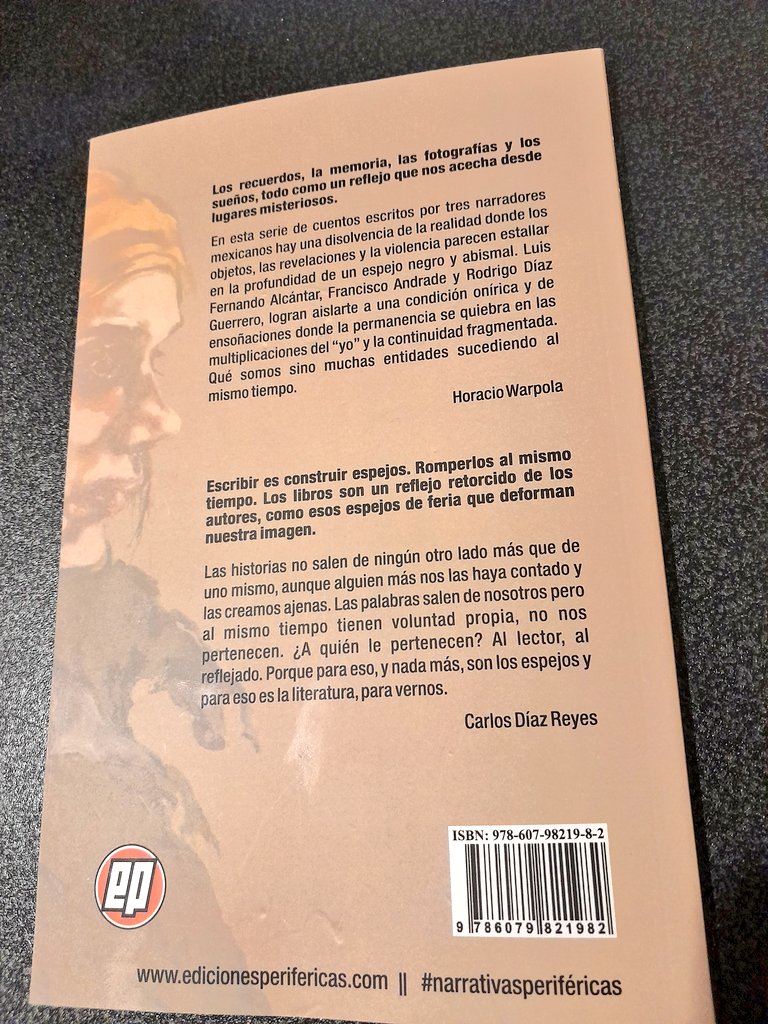 Unas palabras mías en "Cuentos para romper espejos vol. II" (disponible en <a href="/ed_perifericas/">ed_periféricas</a>.)