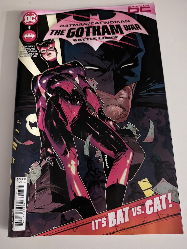 Jimmy's Review: #Batman/#Catwoman War  Issue 1.  #TimHoward/#ChipZdarsky, writers.MikeHawthorne, artist.  #Catwoman has put together rules of crime, along with  small team of bad people. No violence and only rob from the very rich!!  Selina lays out her agenda to the Bat family.