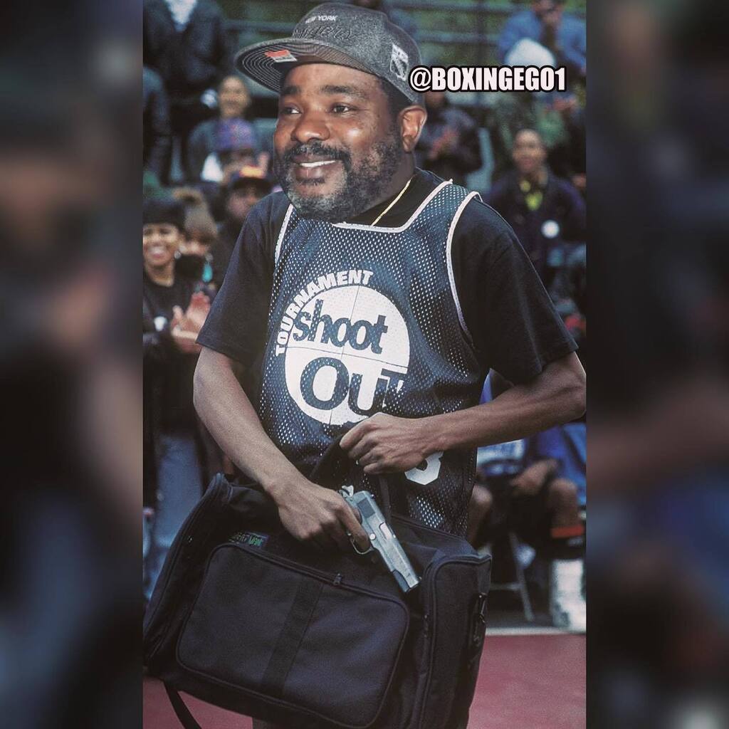 Boxingego's tweet photo. The Above The Rim Reboot looks RAW AF! 🔥#EGOMemes #bomac #uk #britishteef #abovetherim #bostraps #bostrapped https://t.co/U2yHxYgVKe https://t.co/HY3xYFUjtQ