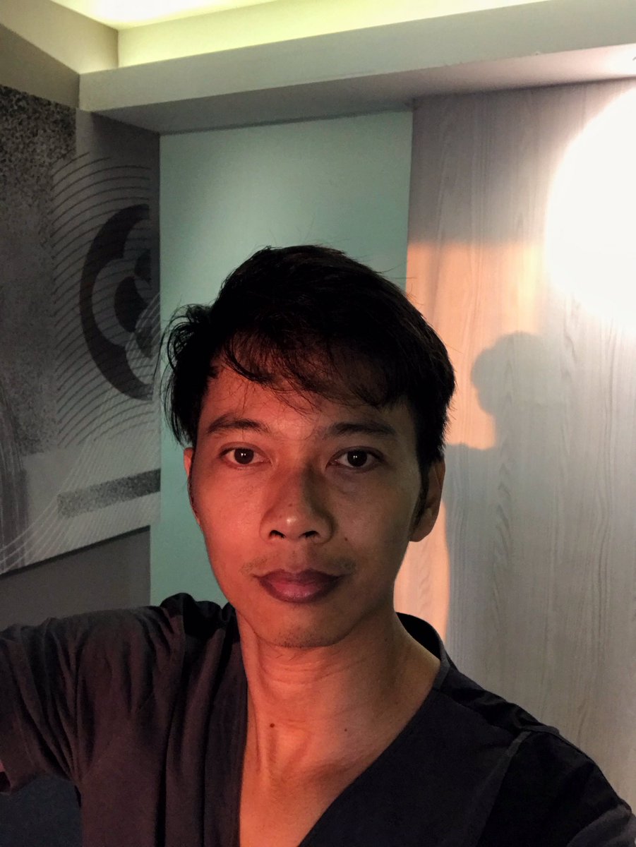 pokokejajan's tweet image. I love this morning vibe, when sun rises and the rays struck into my room, and suddenly I feel artsy 🥰
#sunshine #wakeup #javaman #yogya