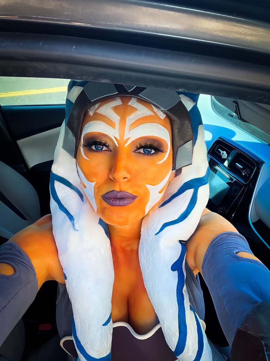 Sooooo much work but I finally got my #ahsoka done :) 
.
.
#AhsokaTano #StarWars #starwarscosplay #rebels #cosplay