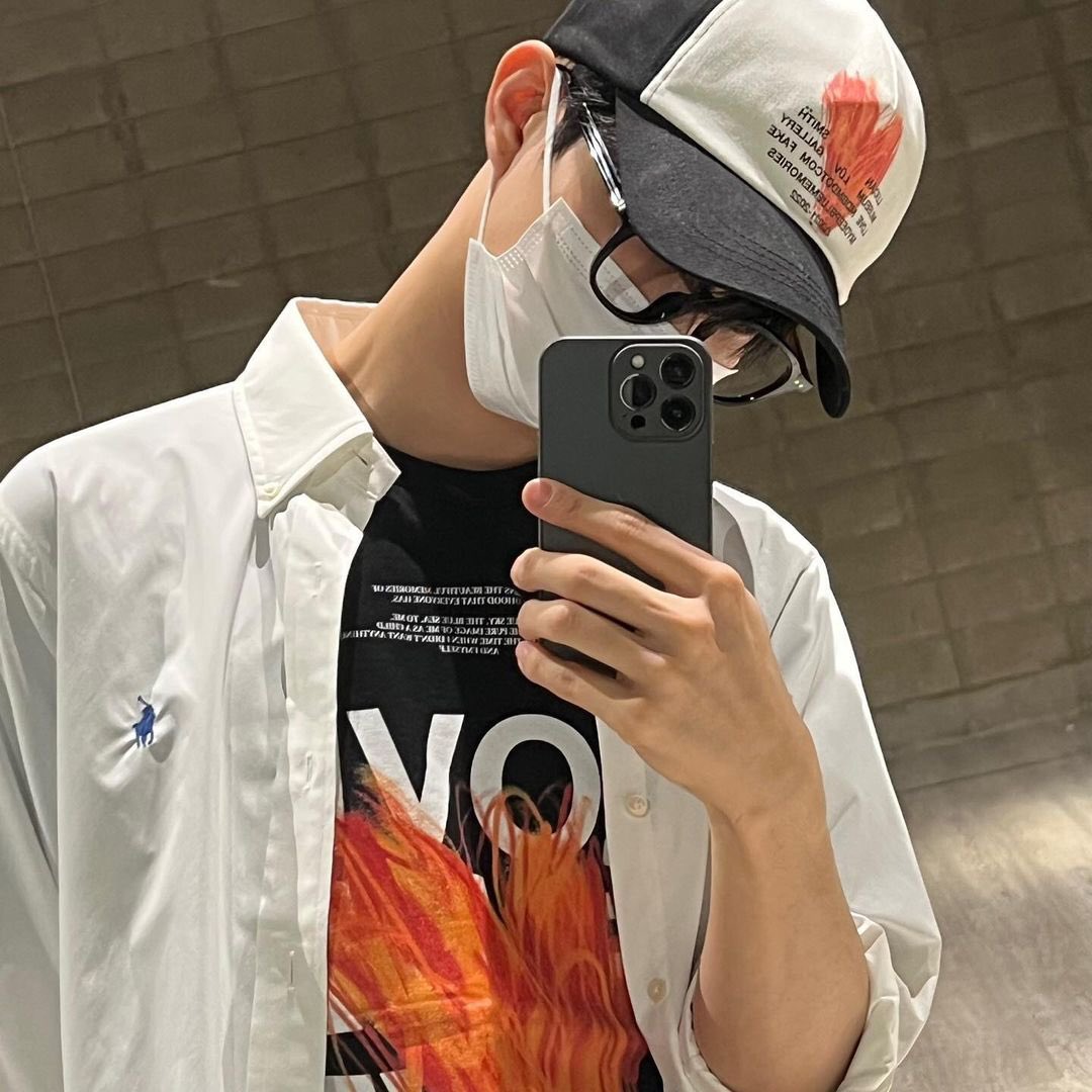 http_jcm's tweet photo. My og baby 🖤🤍

#TBSD #TheBSelcaDay #TheBshot◡̈ #DeobiSelcaDay #더비셀카데이 #CHANGMIN #큐 @WE_THE_BOYZ (pt2) https://t.co/6JhoPg5Lcw