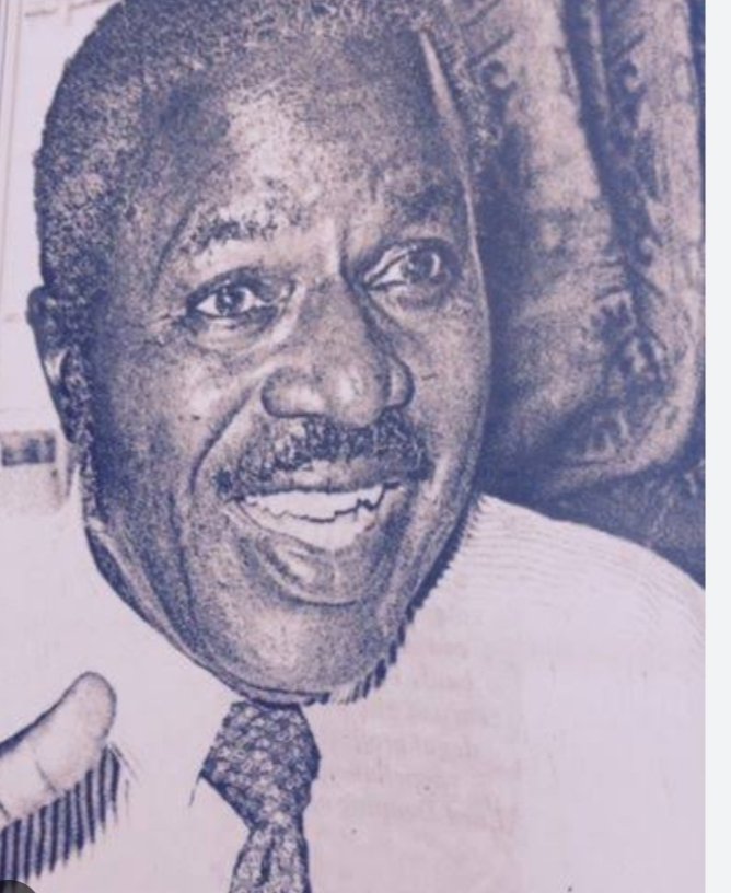 tadepen's tweet photo. A giant was in our midst. Justice Akinola Aguda was a cut above the average judicial mind. He was a jurist who stood so far apart from the madding crowd. Sober, sun-crowned, a joy to read nonetheless. Ọkùnin nùu, yàtọ̀ sí àwọn apirọrọ wọ̀nyí. https://t.co/kjCSsAsr3y