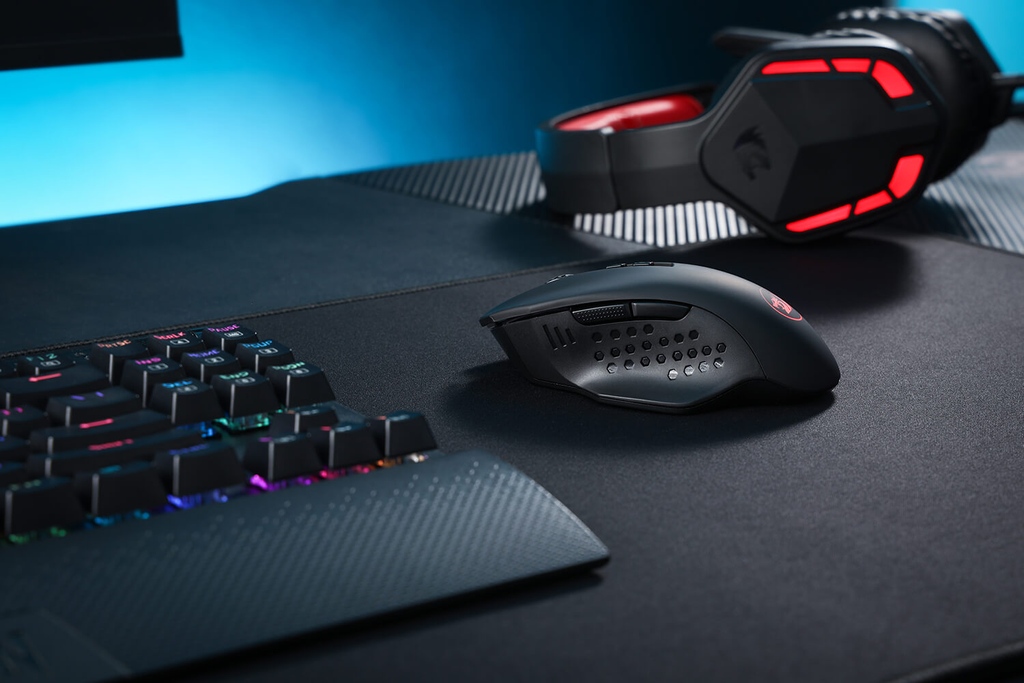 Redragonusa's tweet photo. Happy Monday & Labor Day!π₯
Peep this #redragonsetup
Tag us to be featured π₯ https://t.co/BOB5rPeBqQ
