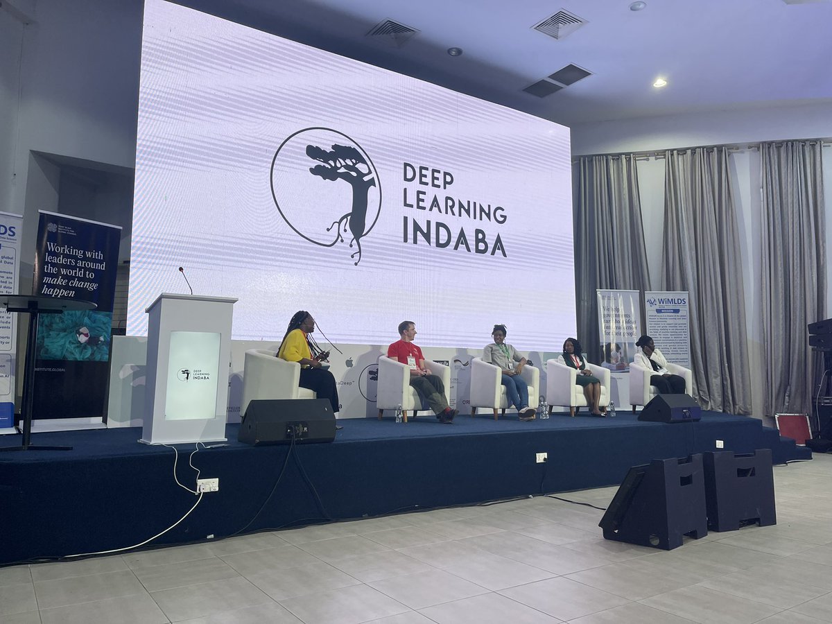 WiMLDS_Accra's tweet photo. We’re enjoying our session on “Opportunities for Underrepresented groups in Tech”

#Yɛbɛtumi 🇬🇭
#Indaba2023
#DLI2023 https://t.co/WUyUgwHd7s
