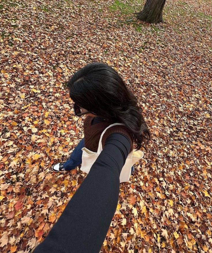 crystalsnpurge's tweet photo. autumn is here https://t.co/ZEp3sRdNrJ