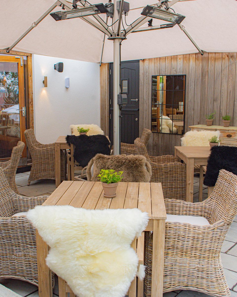 tapandrunCW's tweet photo. The sun is shining and our patio is calling! Enjoy the summer vibes all week long at Tap and Run, Upper Broughton! #summerhotspot #patioseason #sunshinedays #heatwaveescape https://t.co/HmTxx7OwaK