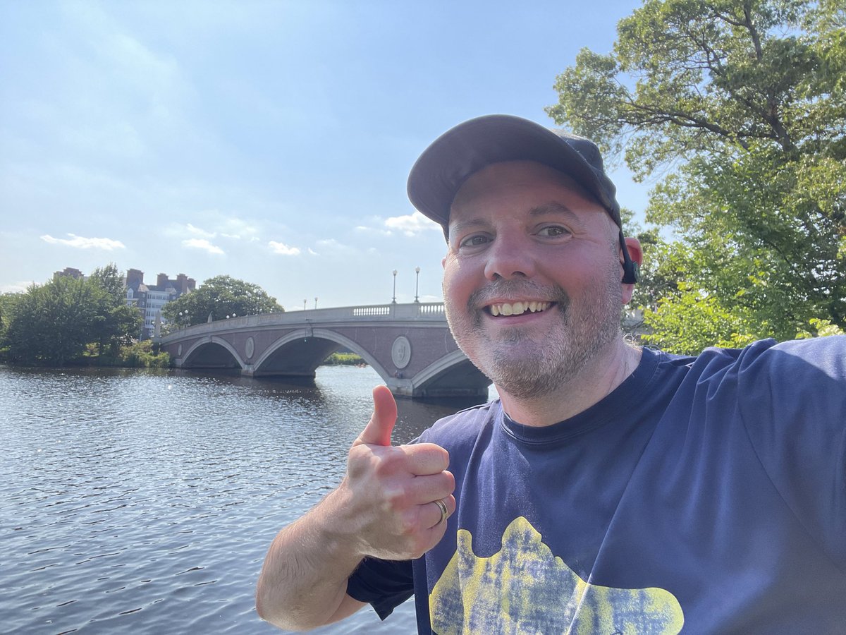 jonmasters's tweet photo. Good afternoon Cambridge! Hot day for a run but fortunately I have a good TDP envelope #MoreThanMooreRunning #ArmPowered πͺπββοΈ https://t.co/otw45yfzG6
