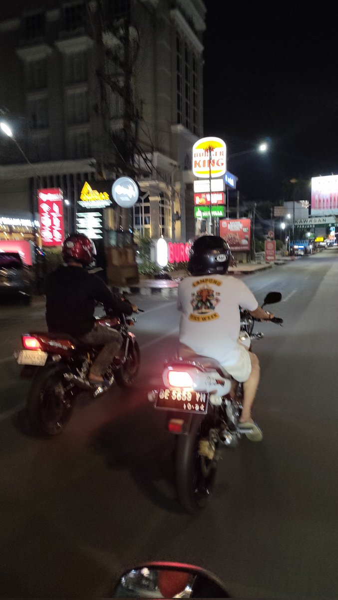_syarifsetio's tweet photo. Niat nya NR biar balik bisa tdr,ehh ternyata masih melek juga,
Udh berisik bgt kek nya isi kepala https://t.co/HuHRR6XTPn