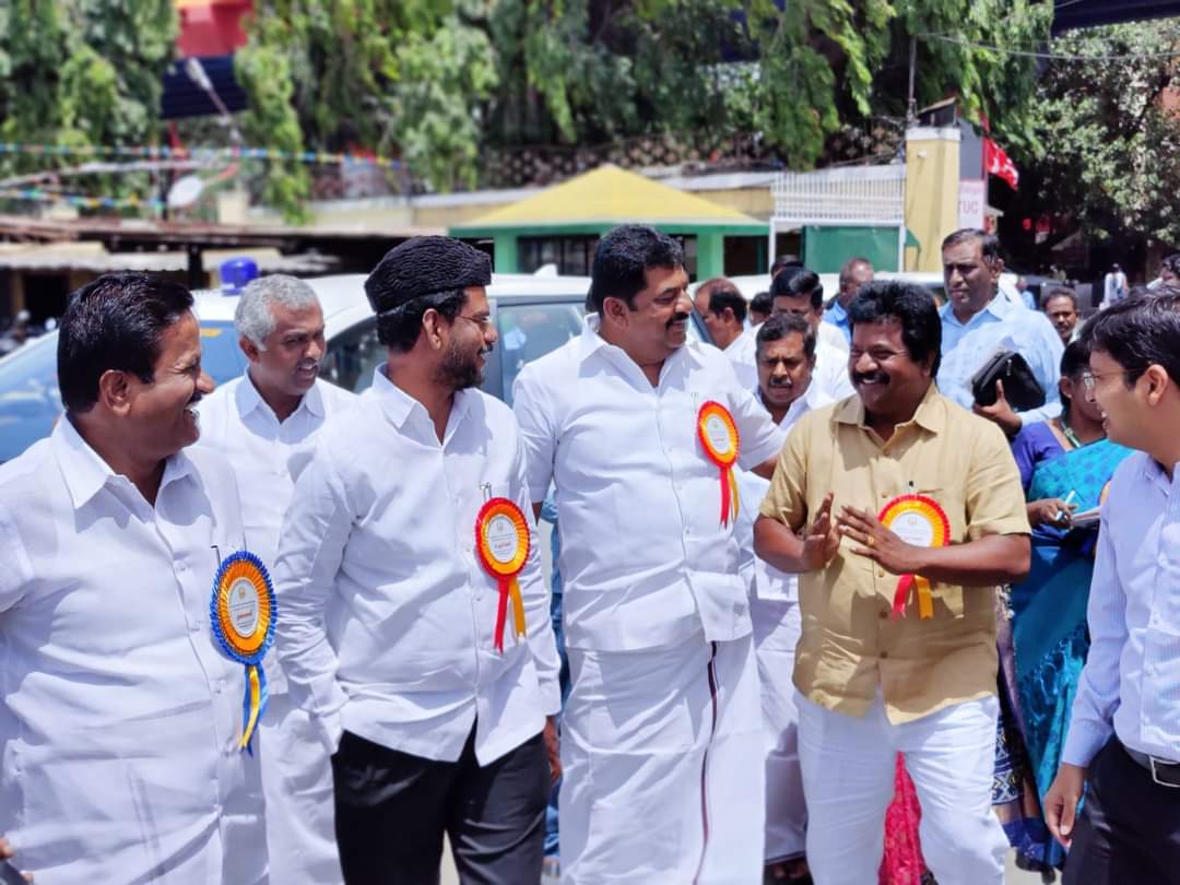 tmmkhqofficial's tweet image. கோயம்புத்தூரில் பல்வேறு இடங்களில் தமிழ்நாடு சட்டமன்ற பொது நிறுவனங்கள் குழு சார்பில் ஆய்வு செய்த மமக பொதுச்செயலாளர் 

#kovai #mmkitwing #mmkmla #abdulsamadmla  #TMMKMEDIA

m.facebook.com/story.php?stor…