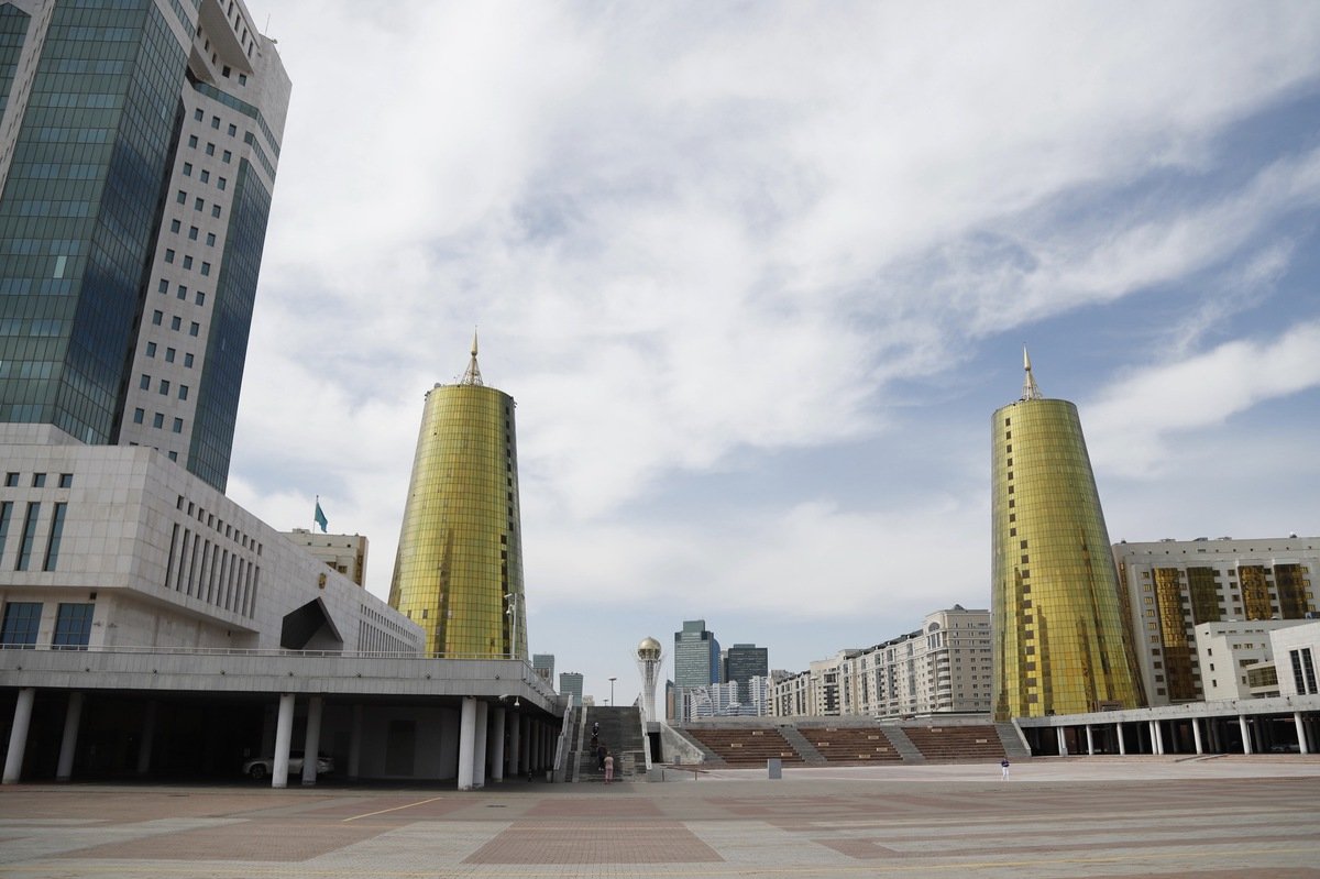 SGI_OUNA's tweet photo. 1/ SGI joined @mfa_kz, @cisp_kazakhstan, @icrc, and the @nuclearban on 29 August to co-organize a Regional Conference on the Humanitarian Consequences of Nuclear Weapons and Nuclear-Weapon-Free Zone in Central Asia in Astana 🇰🇿 

#CANWFZ #nuclearban https://t.co/ffgUqKocDG