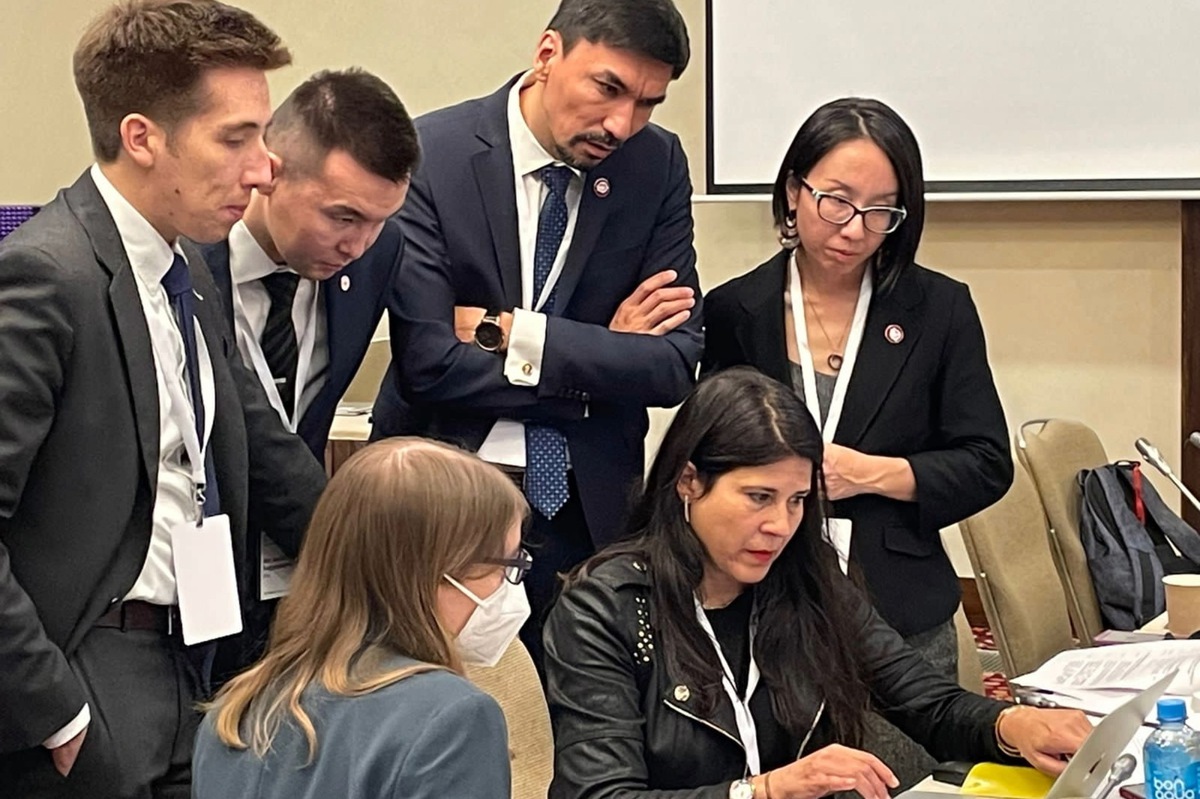 SGI_OUNA's tweet photo. 1/ SGI joined @mfa_kz, @cisp_kazakhstan, @icrc, and the @nuclearban on 29 August to co-organize a Regional Conference on the Humanitarian Consequences of Nuclear Weapons and Nuclear-Weapon-Free Zone in Central Asia in Astana 🇰🇿 

#CANWFZ #nuclearban https://t.co/ffgUqKocDG