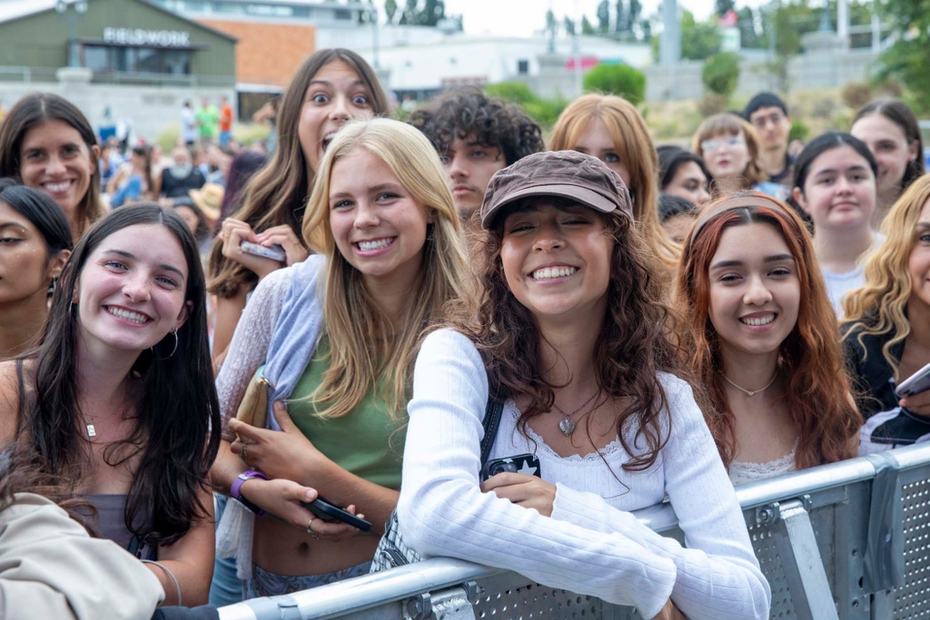 A weekend for the books! 📚 <a href="/headandtheheart/">The Head & The Heart</a> set the stage at @BlueNoteNapa Friday, then turned up the volume at Oxbow RiverStage Saturday and Sunday with <a href="/k_crutchfield/">katie crutchfield</a>, <a href="/raylandishere/">raylandishere</a>, <a href="/miyafolick/">Miya</a> and many more. Thanks for such a magical three nights! 📸 Mitchell Glotzer