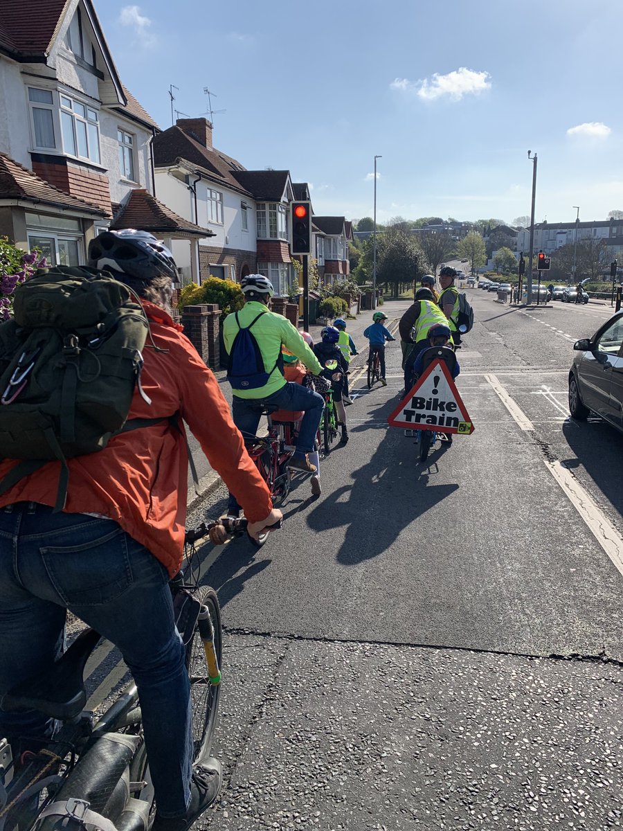OSRBikeTrain's tweet image. Summer holidays are over, but the fun of a new school year is just starting.  Why not join the Old Shoreham Road Bike Train every Friday.  We have bubbles, tunes and a ton of smiles.  We run to the Bilingual Primary and Goldstone Primary schools.  Come and join us.
