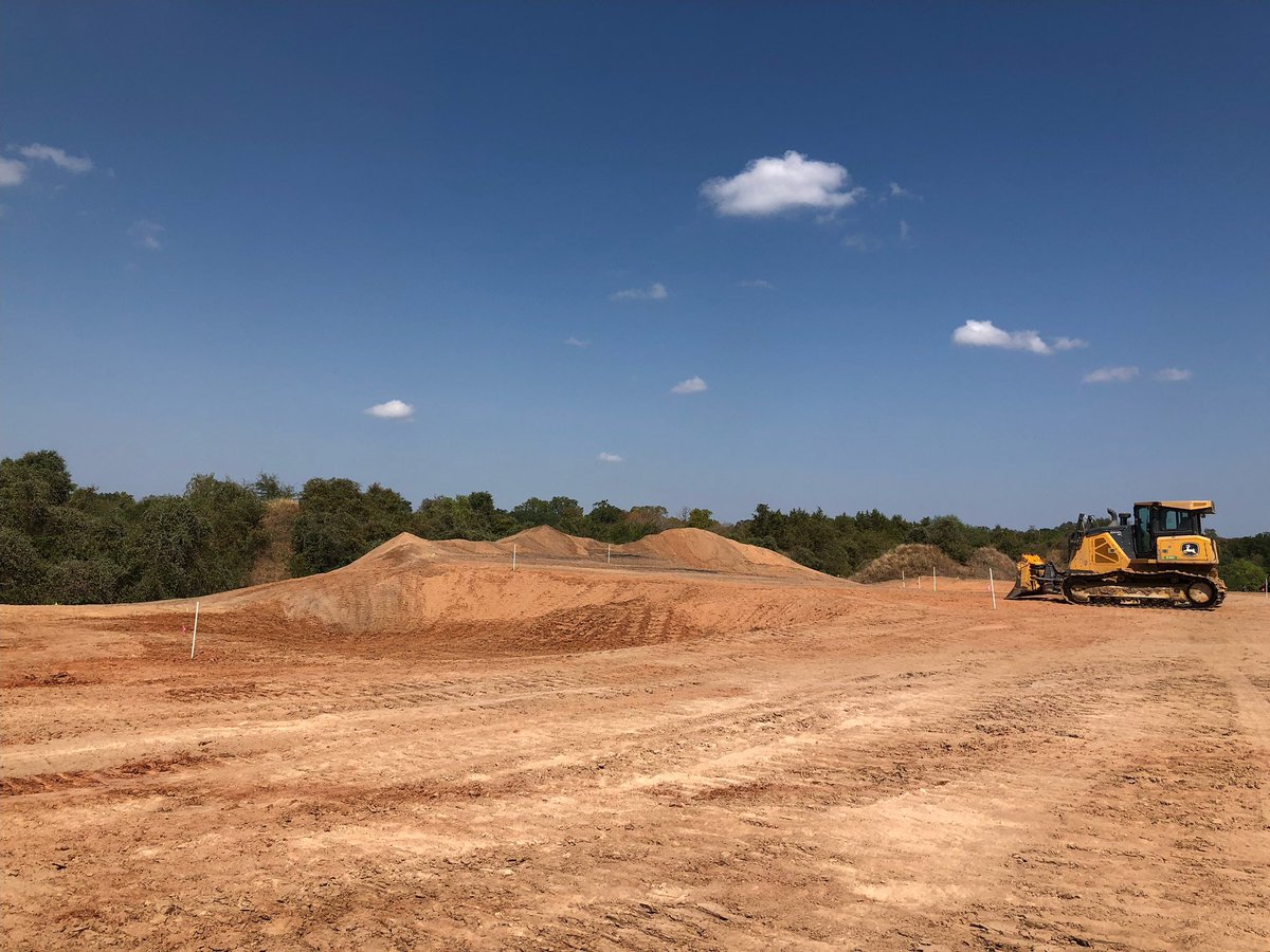 Get ready for one of the best par 5’s in Texas. It’s called the long out and it’s #9 at Darmor Club. It’s got the Hell bunker on it and it’s got mounding from the mining that was done. Two pictures are taken from in between 12 and 9 and the other from the landing area of 2nd shot