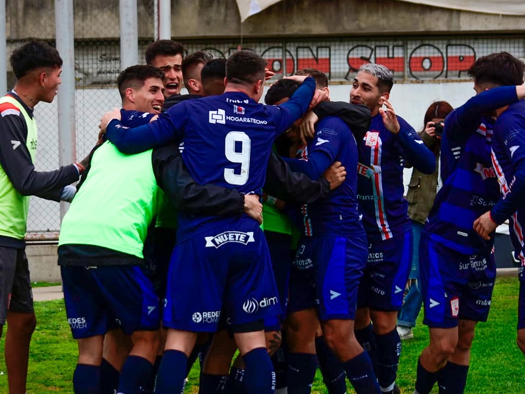 ¡GANÓOOOOOOOO MORÓOOOOOON! 👊🏻

▶️ Con goles de Kubiszyn, Sala y Salega, el Gallo se impuso 3-2 ante Defensores de Belgrano.

#DaleGallo 🐓