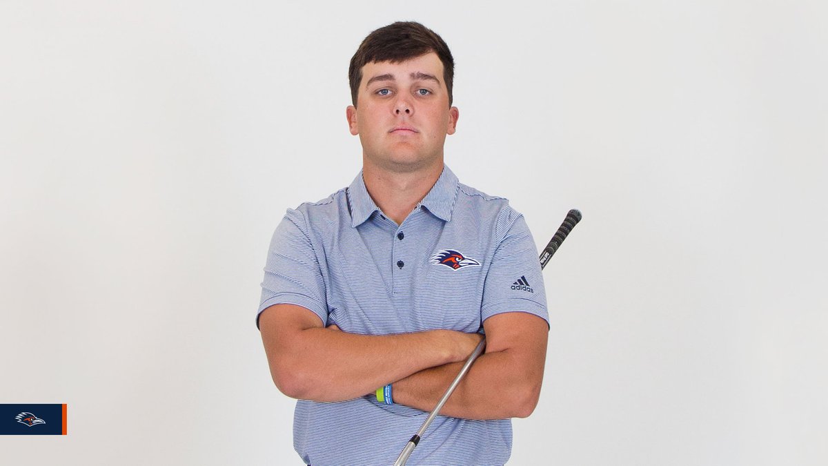 UTSAMensGolf's tweet photo. 📷 BTS at Photo Day #BirdsUp 🤙 https://t.co/UYfxbr9NKT