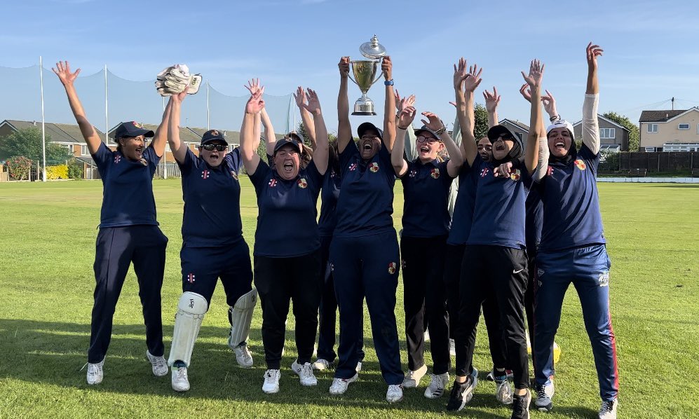 BpalCricket's tweet photo. 🏏🏆WYWGCL CHAMPIONS🏆🏏

What a season it’s been!! The ladies have truly come together this year &amp; worked incredibly hard as a team, each week giving 100%. Well done everyone, massive congratulations🙌

Thanks to @PSLCC for putting up a great fight!

@wywgcl @cricketyorks https://t.co/ihxchOCW21
