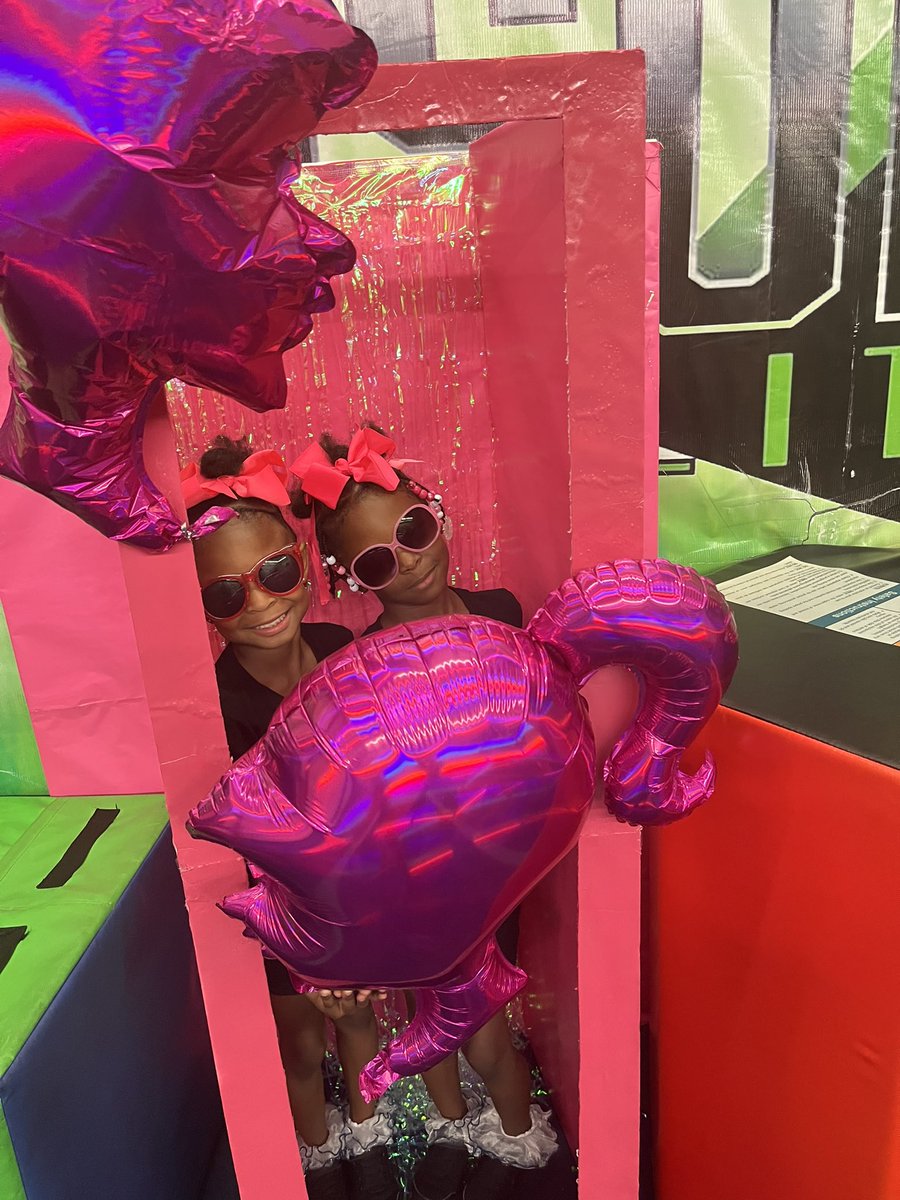 WKECheernDance's tweet photo. #Barbie https://t.co/hGwvV40qgu