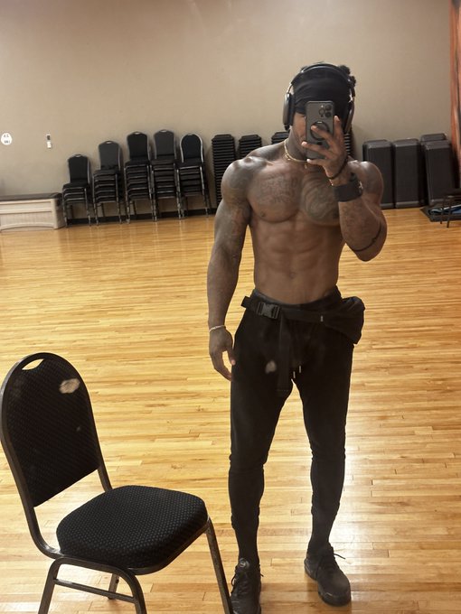 Watch Dwayne mckell's leaked NSFW photo on TwXstars