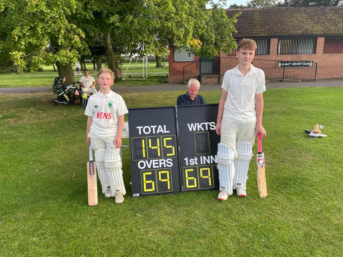 Super unbeaten partnership of 145 to secure victory on Saturday for Cutthorpe 5s between these two talented 13 year olds Dan Mac and Albert Fisher. Maiden senior 50s for each, both ending on 69* Well done lads, well done 🌳