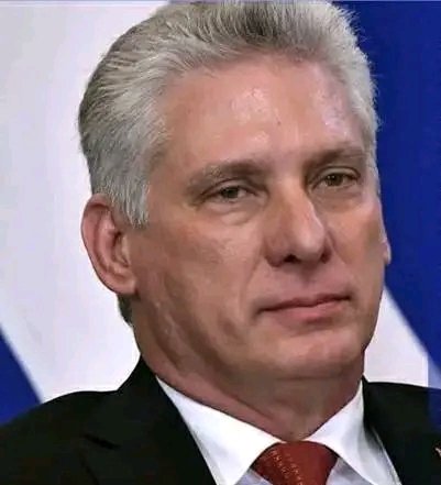 #YoSigoAMiPresidente
"¡DEFIENDAN LA REVOLUCION, QUE ES, EN PRIMER LUGAR, UNA GRAN OBRA DE AMOR HECHA POR JÓVENES!
✍️Miguel Díaz_Canel Bermúdez
#SeguimosEnCombate