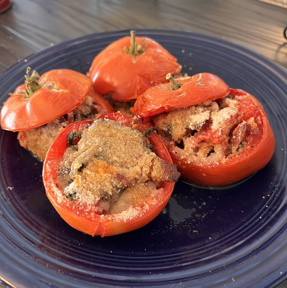 nml423's tweet photo. That time of year! 🍅 #StuffedTomatoes #JerseyTomatoes https://t.co/qXoR4iIPef