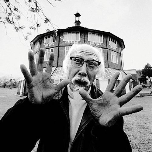 KaelYourIdols's tweet photo. Seijun Suzuki was a filmmaker of consummate style. So much so that he almost invariably chose it over plot coherence. His mixture of violence, pop artistry, and humor can be clearly seen in the works of Tarantino, Wong Kar-wai, and Jim Jarmush.
#japanesenewwave #filmpodast https://t.co/M8AWr77qv9