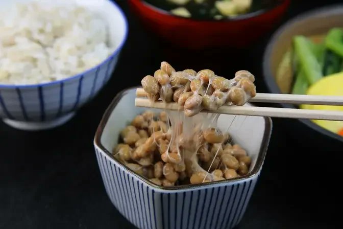 Japanese Natto Explored: Why is it good for health?
#Natto #JapaneseTRadition #Health #JapaneseFood

Details: durl.ca/kl8nQ