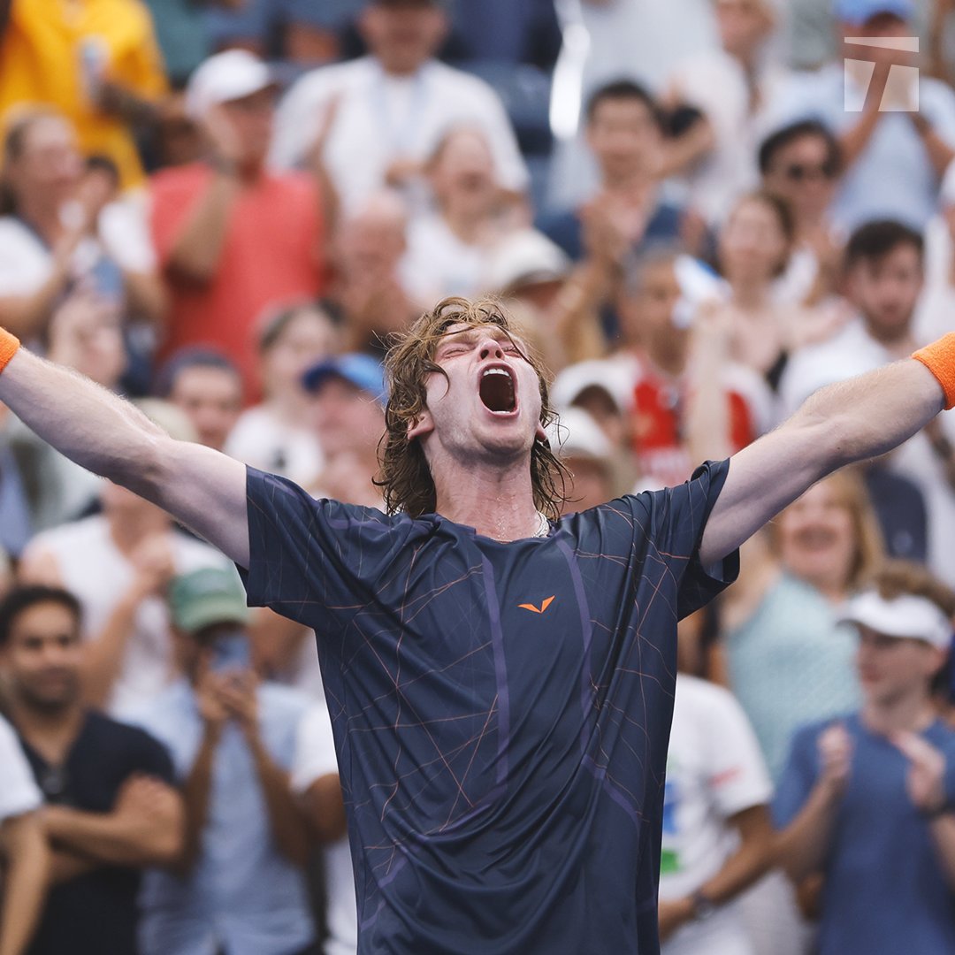 Andrey Rublev roars into the quarterfinals, defeating Draper 6-3, 3-6, 6-3, 6-4! 🙌 Next up: winner of Medvedev/de Minaur. #USOpen