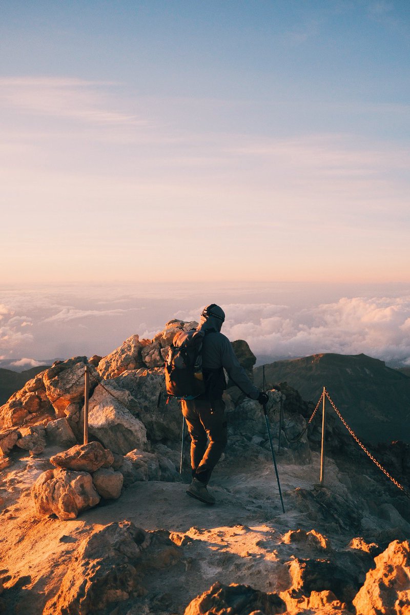 sergioramirezph's tweet image. Amanecer en el Teide ✨