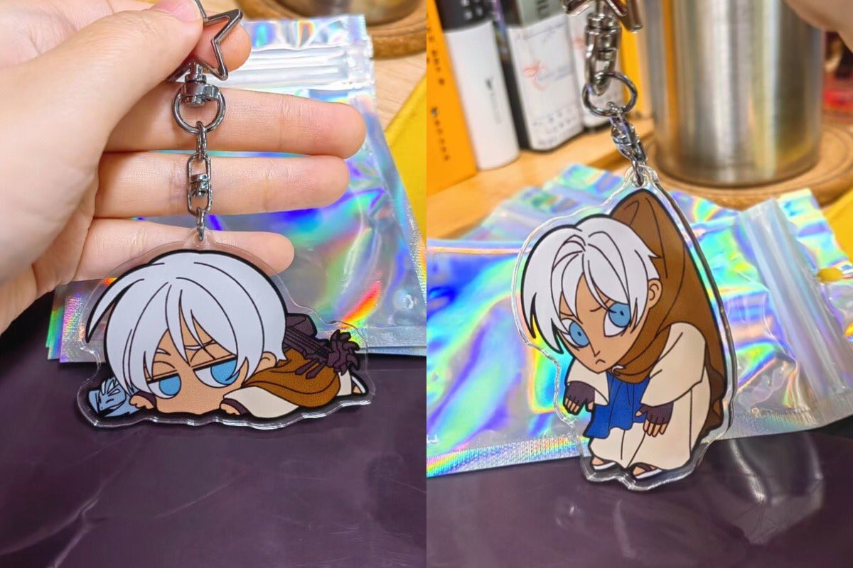 #Cosmere Got my boys! (Made those chibi Hoid pieces into key chains XD)