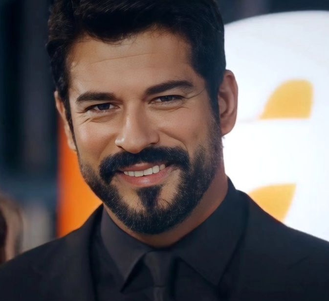 burakfansclub's tweet photo. #BurakÖzçivit 🌟💫🌟
Atv Yeni Sezon tanıtım ❤️‍🔥 #KuruluşOsman https://t.co/2PEtwgt07n