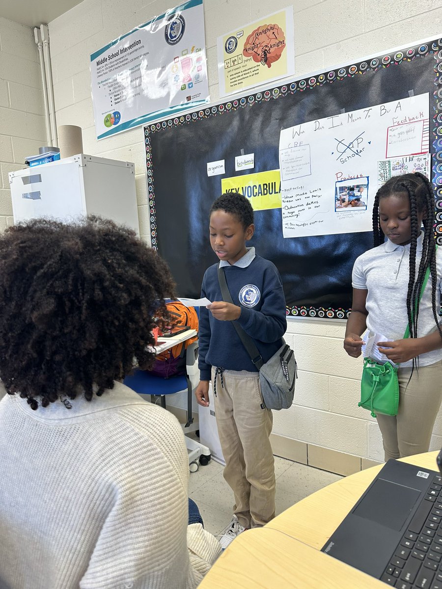 Last week, scholars successfully held their “mini” celebration of learning answering the question “What does it mean to be a CapX scholar?” Such a fantastic show of their learning! This week, they venture off to their first community-based experiences! @capxlab @FriendshipPCS