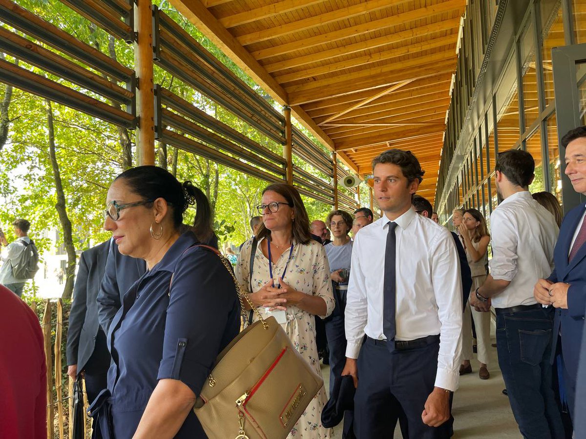 LMaillart's tweet photo. Très honorée d’accueillir d’accueillir la Première Ministre
@Elisabeth_Borne, @GabrielAttal et @fadila_khattabi à Saint-Germain-sur-Ille et au lycée Simone Veil de @villeliffre pour la #rentree2023 https://t.co/qvO1D9aILZ