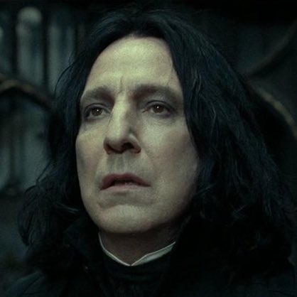 Alan Rickman pensó en abandonar la saga después de que le diagnosticasen cáncer de páncreas. Decidió continuar por amor a su personaje y porque sentía que la historia de Snape tenía que ser contada por él. Gracias por tanto.