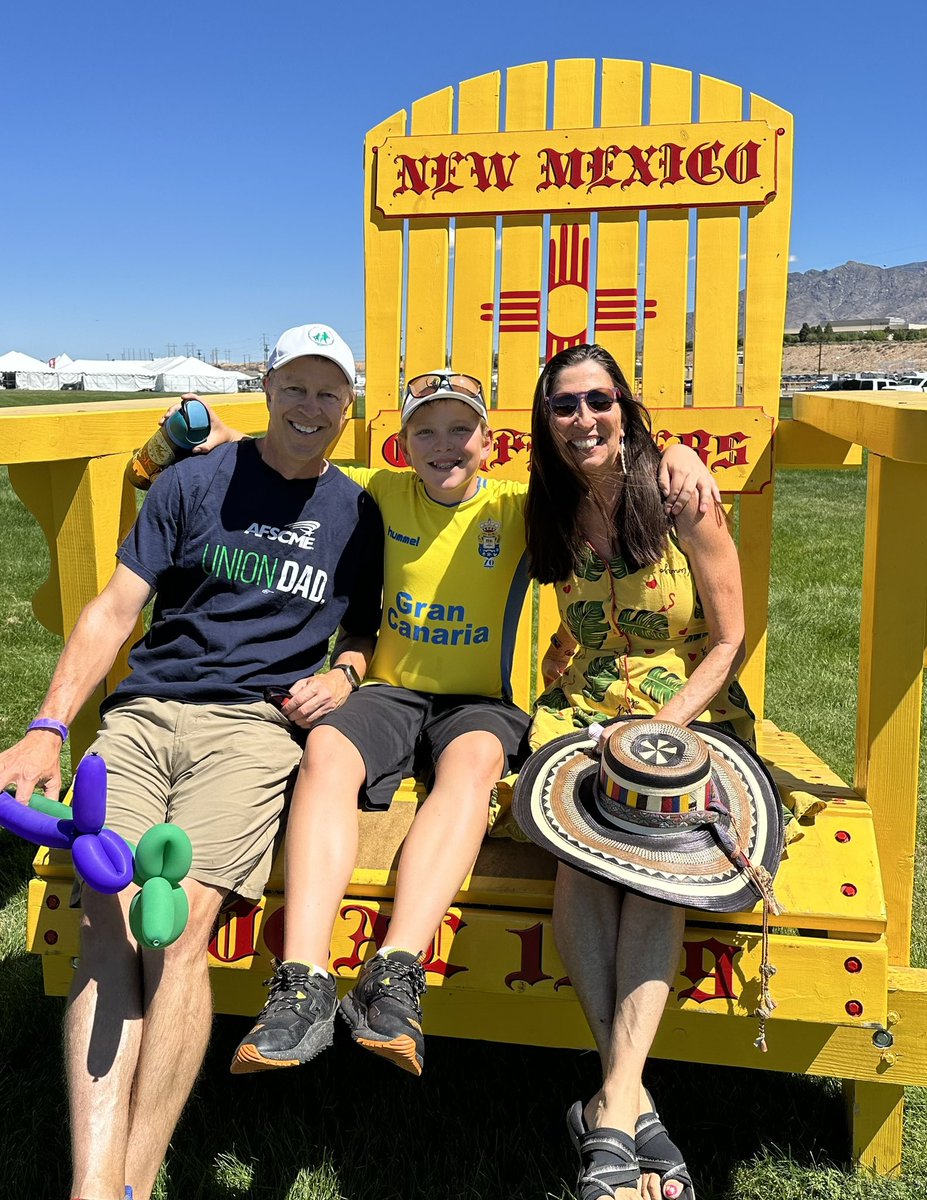 Perfect New Mexico Labor Day with Congresswoman Teresa Leger Fernandez. Nice chair by our brothers & sisters in the @SWMSCarpenters union! #nmleg #nmpol @TeresaForNM @RepTeresaLF