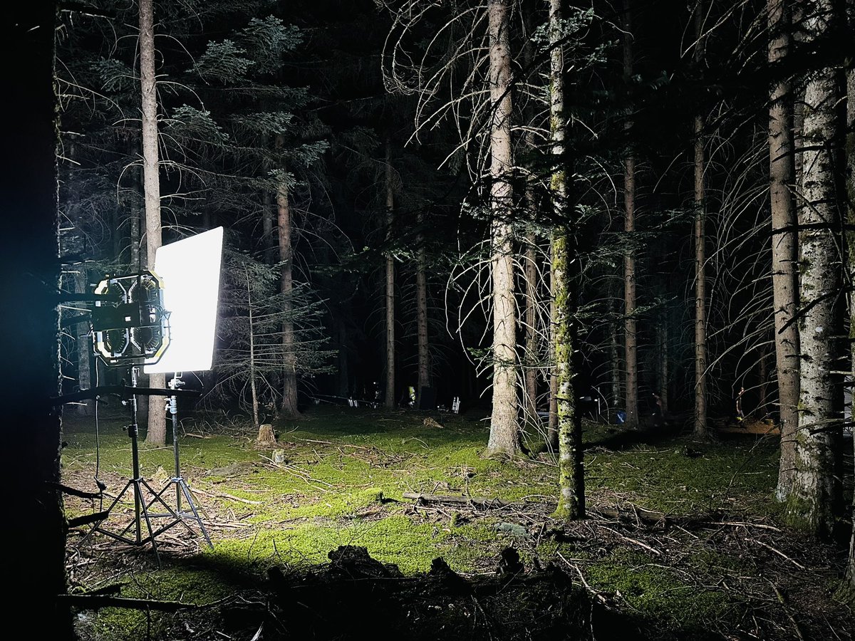 SteDrouet's tweet photo. Nouvelle rentrée. Nouvelle aventure.
#EnCavale en tournage pour M6.
#roadmovie #J1
Écrit par Lorraine David, Olivier Barma, Alexandre Pidoux
Réalisé par Olivier Barma, Alexandre Pidoux
Avec Michèle Bernier, Stéphane Plaza.
#makingprod @MediawanFr https://t.co/434jboZeq7