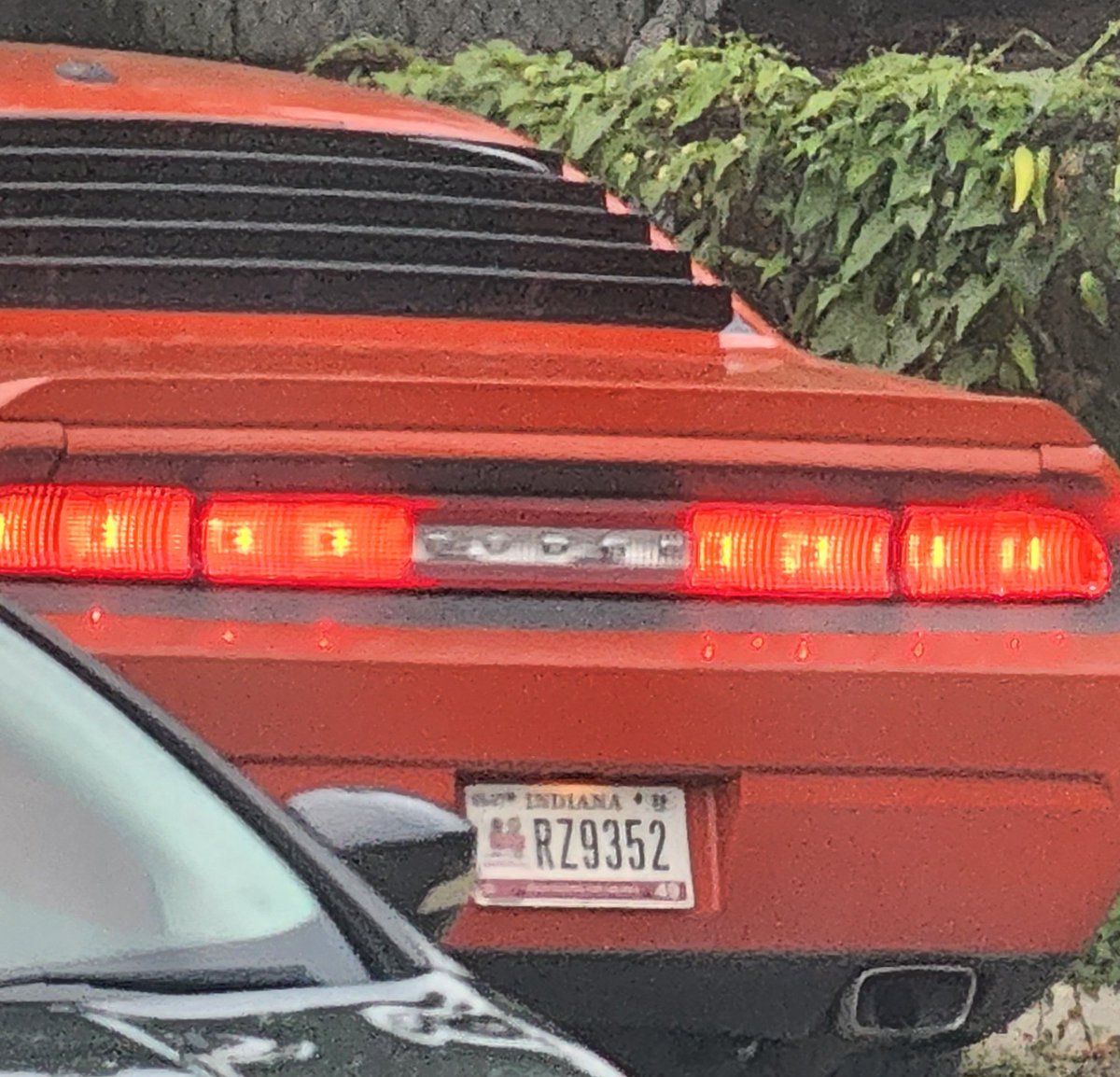 DudeInIndy's tweet photo. @IMPDSoutheast @IMPDnews @IndyMayorJoe @MCProsecutors @cicrimestoppers @IndyCouncil @MCSO_IN This guy did a drop and pick up at 544 Leeds and the traffic has picked back up. https://t.co/RqjoYIyhBk
